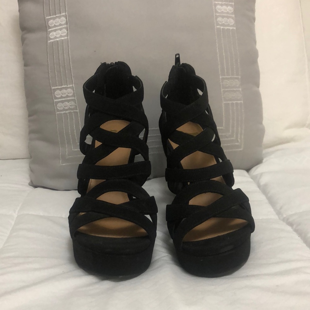Black wedges, size 8